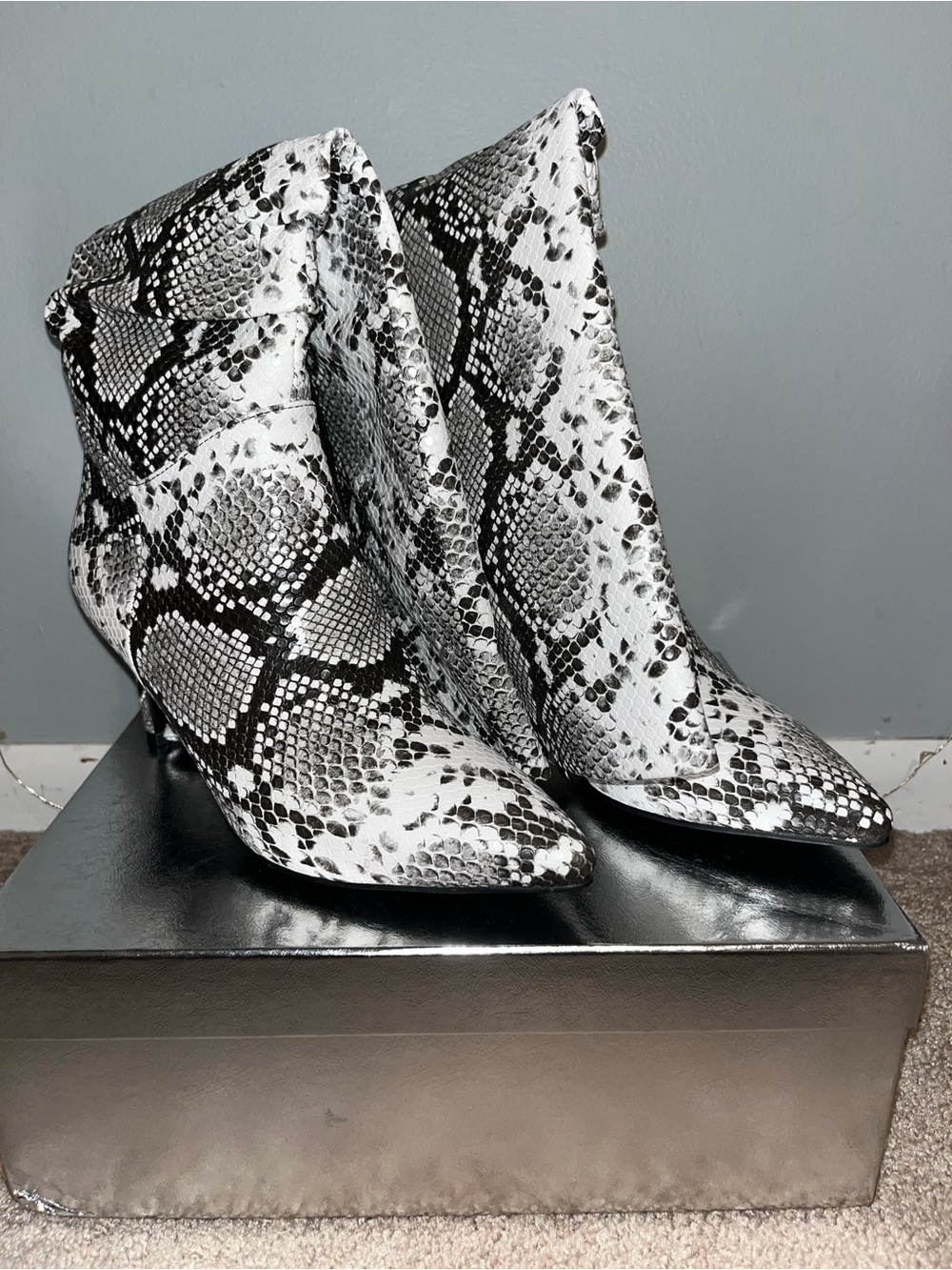Women's Snake-Print Pointed Toe Boots